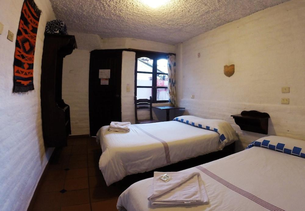 Hostal L'Auberge Inn Quito Kültér fotó