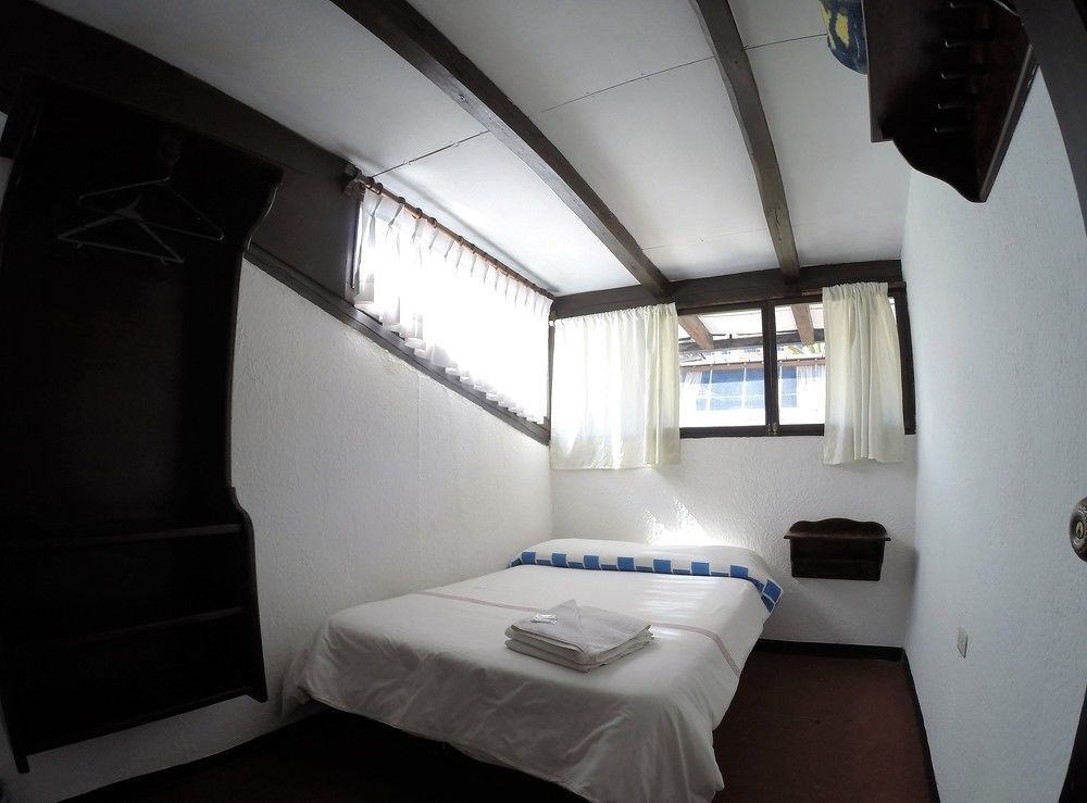Hostal L'Auberge Inn Quito Kültér fotó