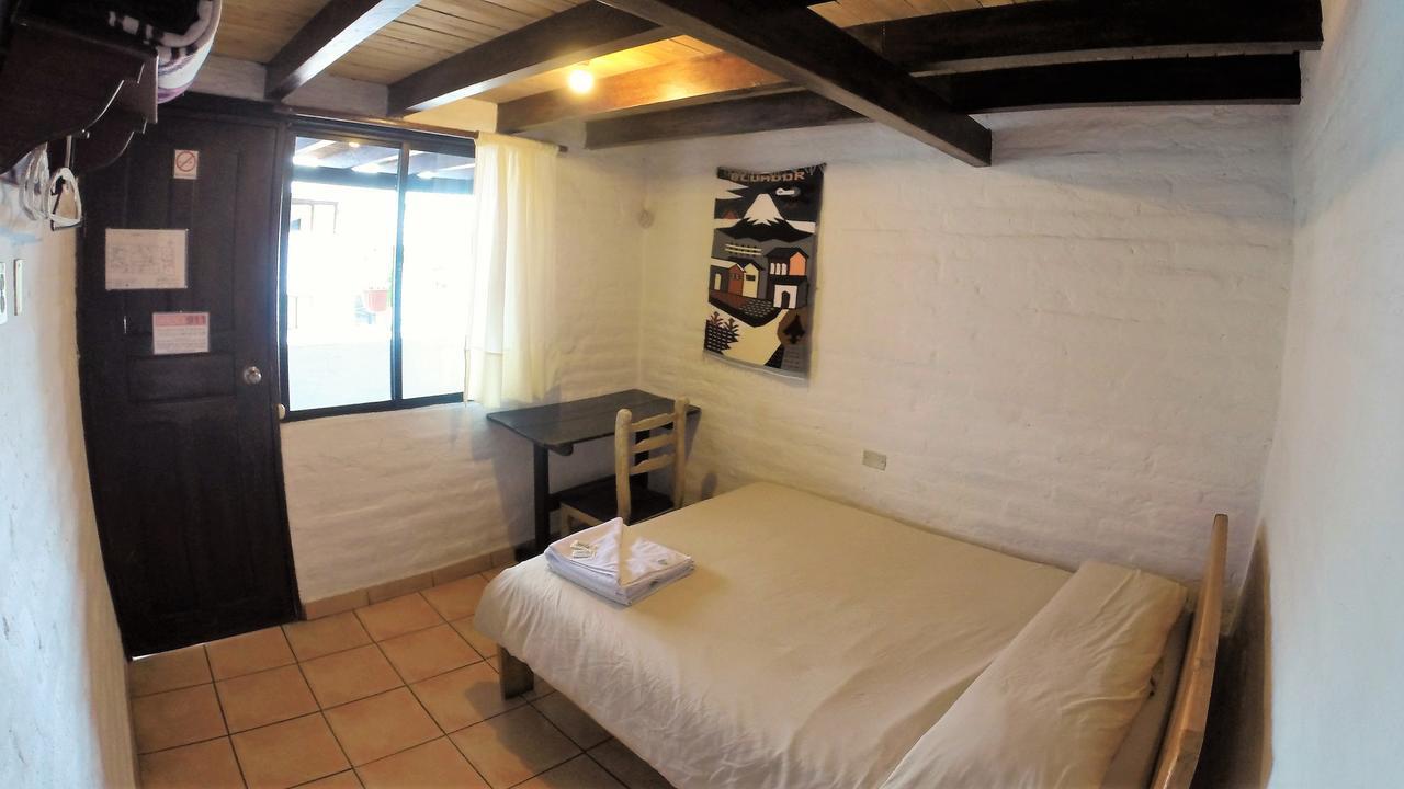 Hostal L'Auberge Inn Quito Kültér fotó