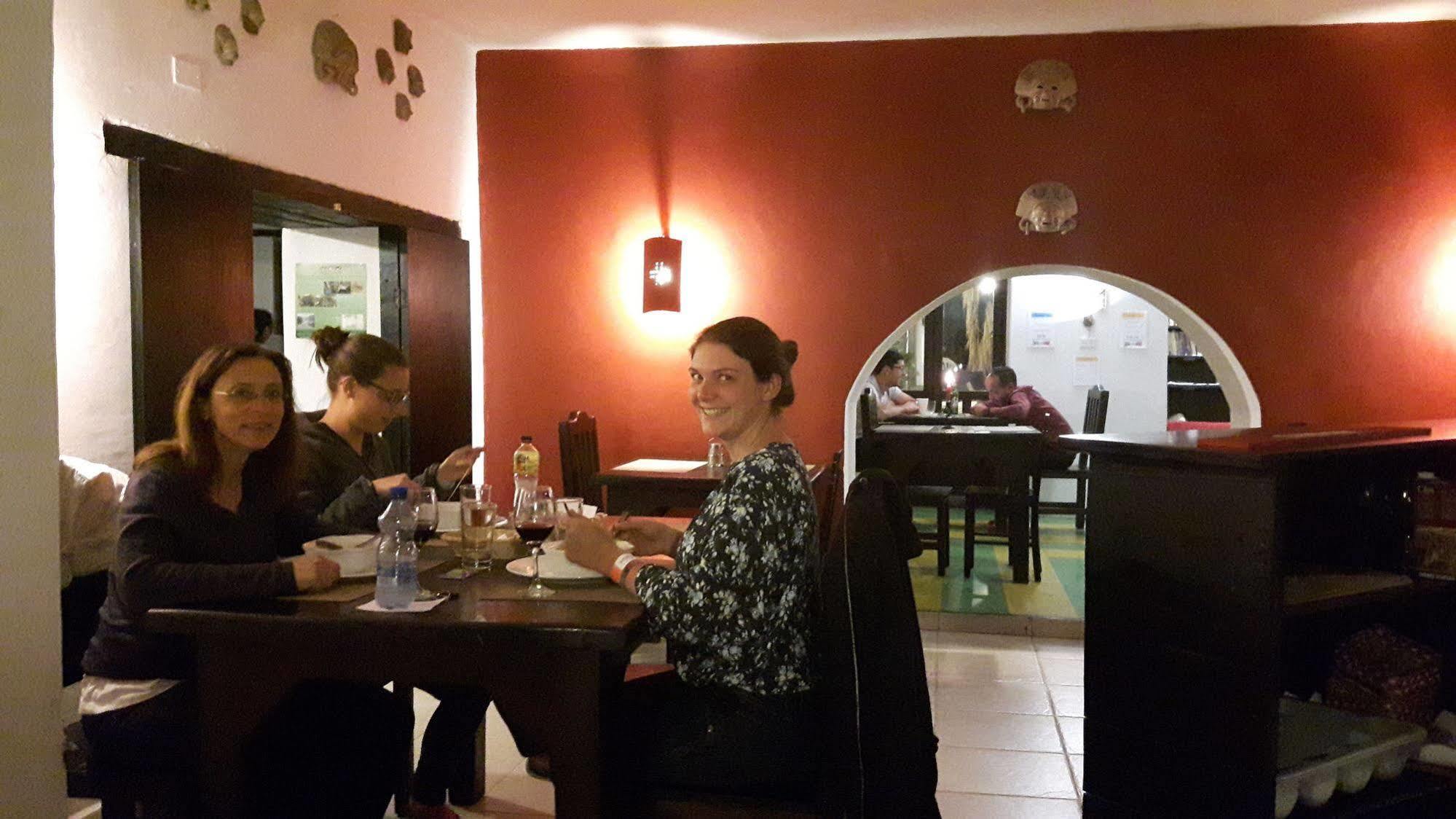 Hostal L'Auberge Inn Quito Kültér fotó
